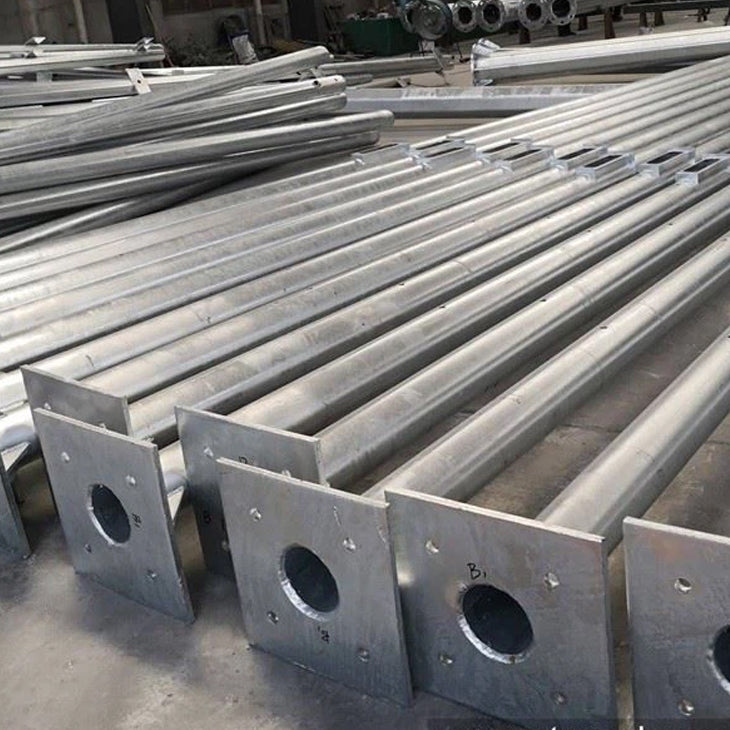 Poste de Aço Galvanizado por Imersão a Quente 8m